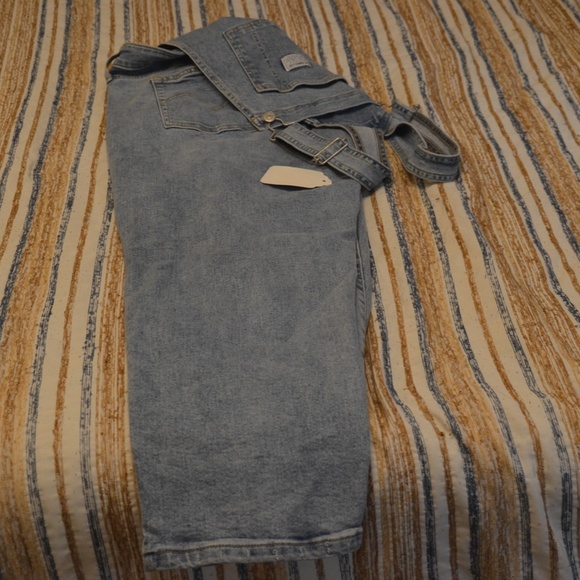 Overalls - Picture 7 of 7